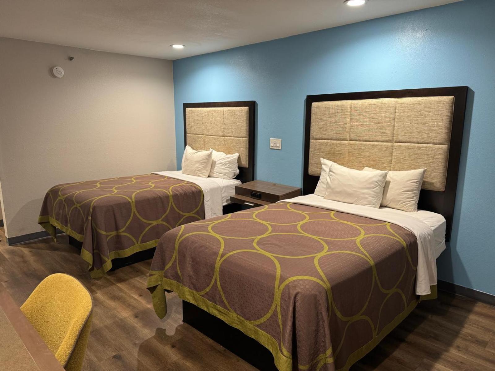 Executive Inn Baker Zewnętrze zdjęcie