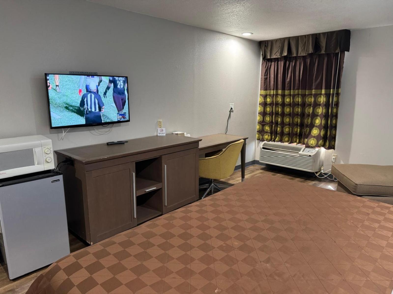 Executive Inn Baker Zewnętrze zdjęcie